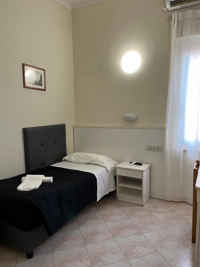 R&B Hotel Alfonsine Bagian luar foto